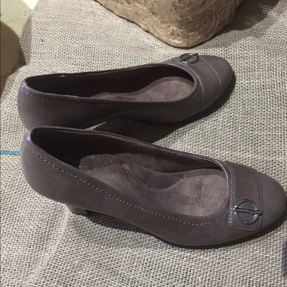 Aerosoles 3” heels - Picture 2 of 3